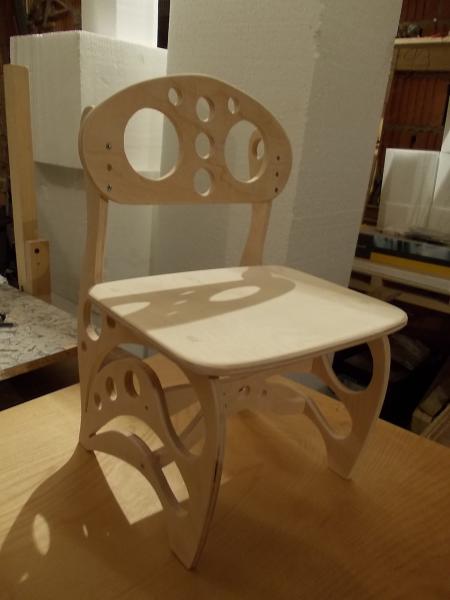 Children's chair own hands (drawings dwg)